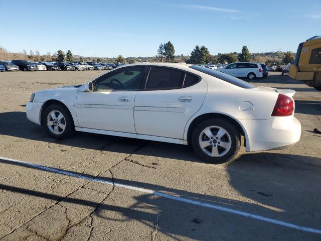 PONTIAC GRAND PRIX 2006 white  gas 2G2WP552661112073 photo #3