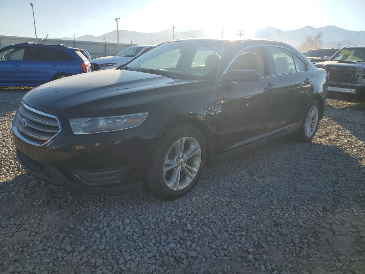  Salvage Ford Taurus