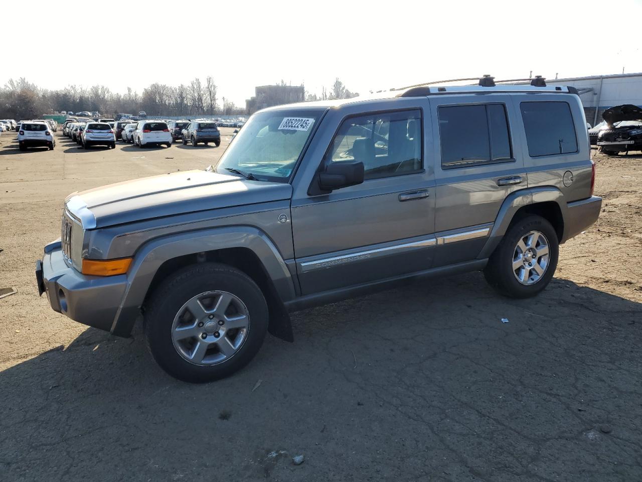  Salvage Jeep Commander