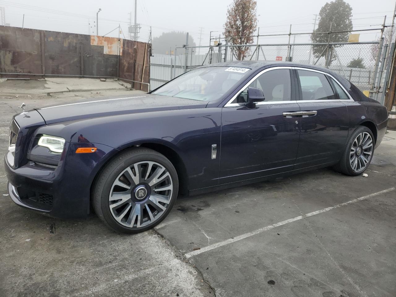 ROLLS-ROYCE GHOST