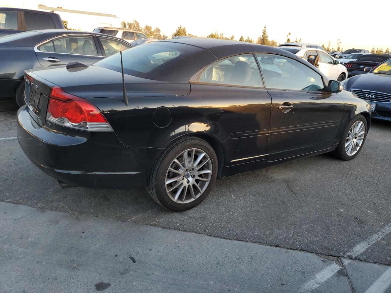 Lot #3052357588 2009 VOLVO C70 T5