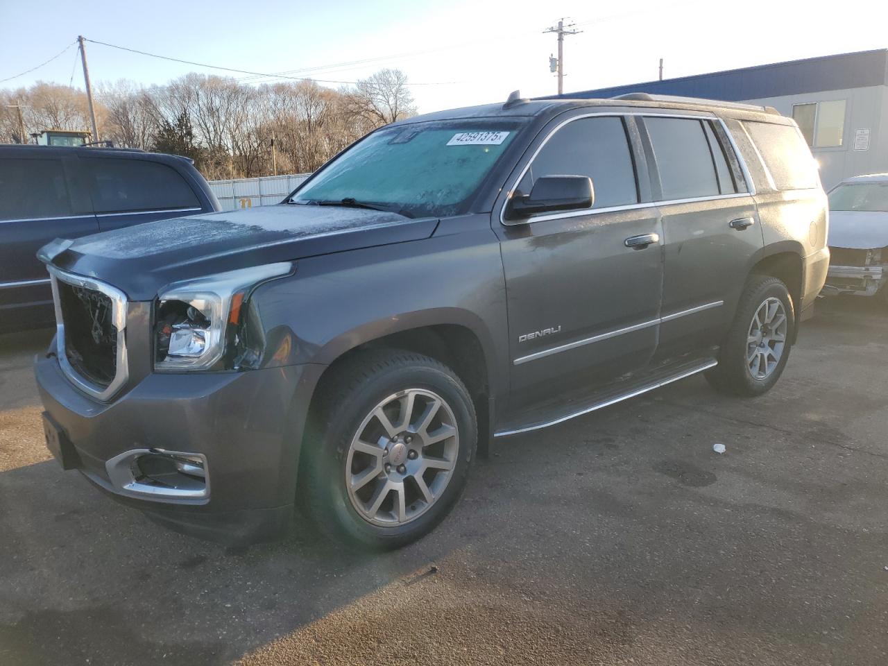  Salvage GMC Yukon