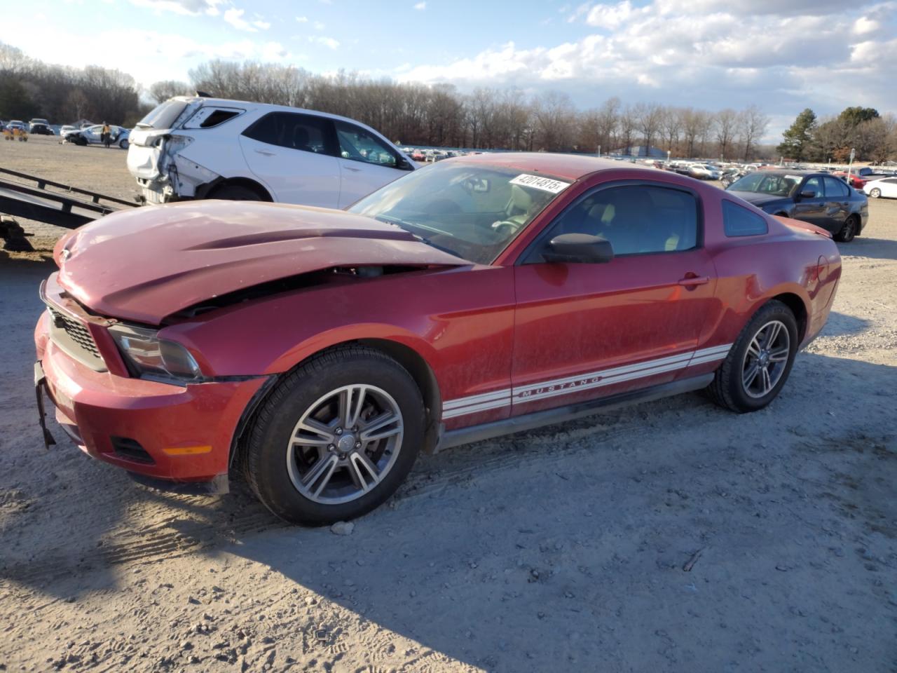 FORD MUSTANG