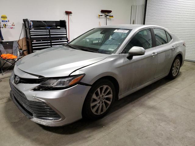 2022 TOYOTA CAMRY LE 4T1C11AK2NU679412