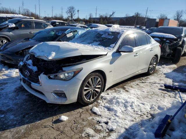 INFINITI Q50 LUXE