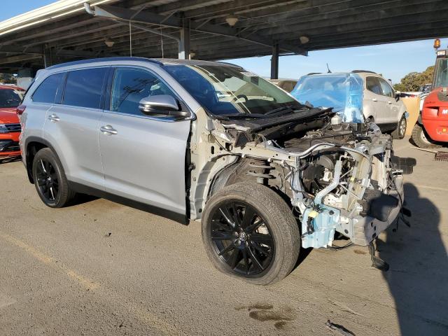 2019 TOYOTA HIGHLANDER - 5TDJZRFH4KS577917