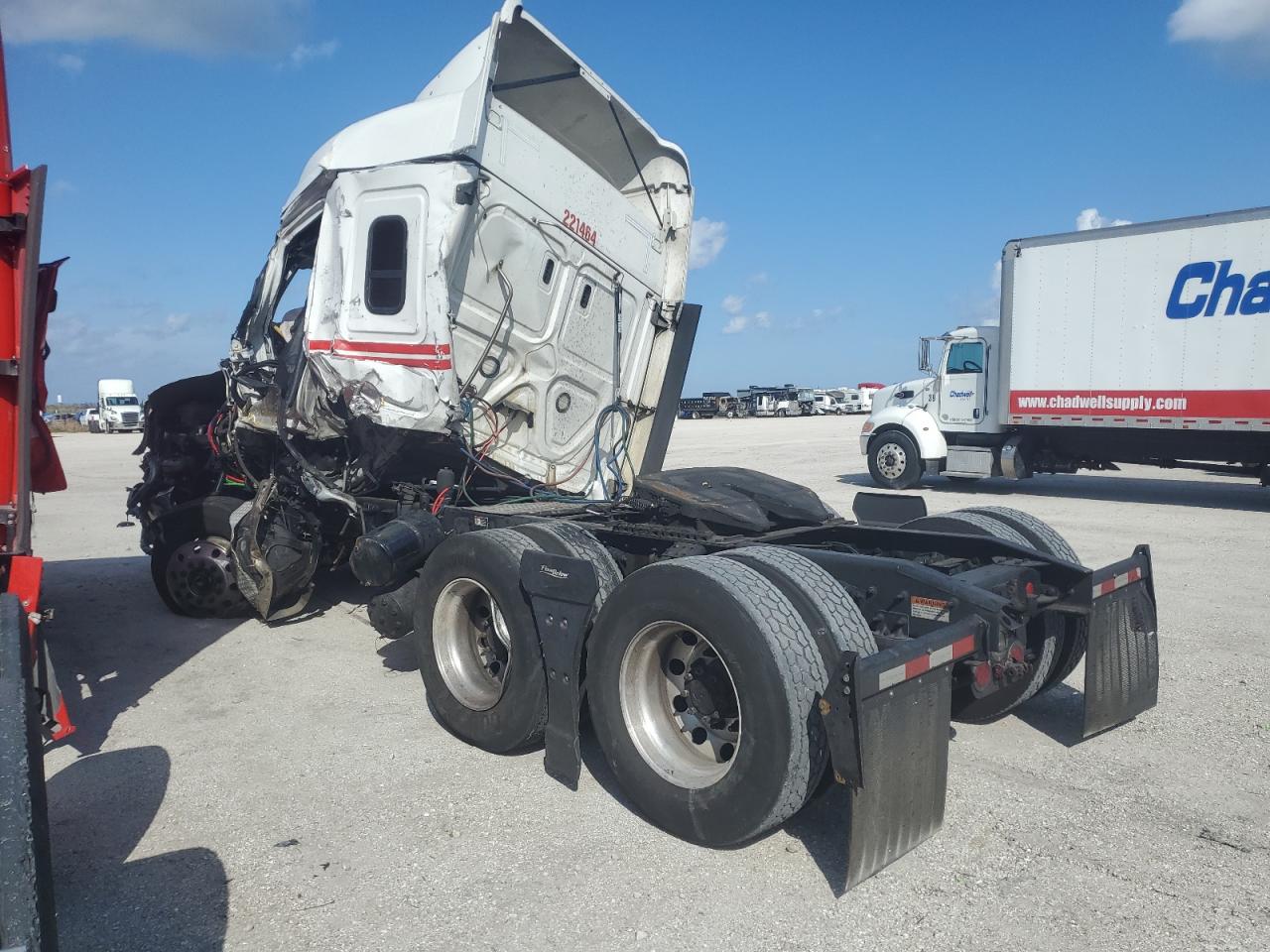 Lot #3297181894 2022 FREIGHTLINER CASCADIA 1