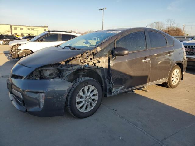 TOYOTA PRIUS PLUG