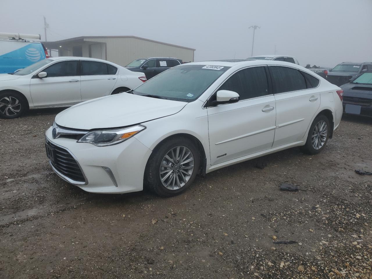  Salvage Toyota Avalon