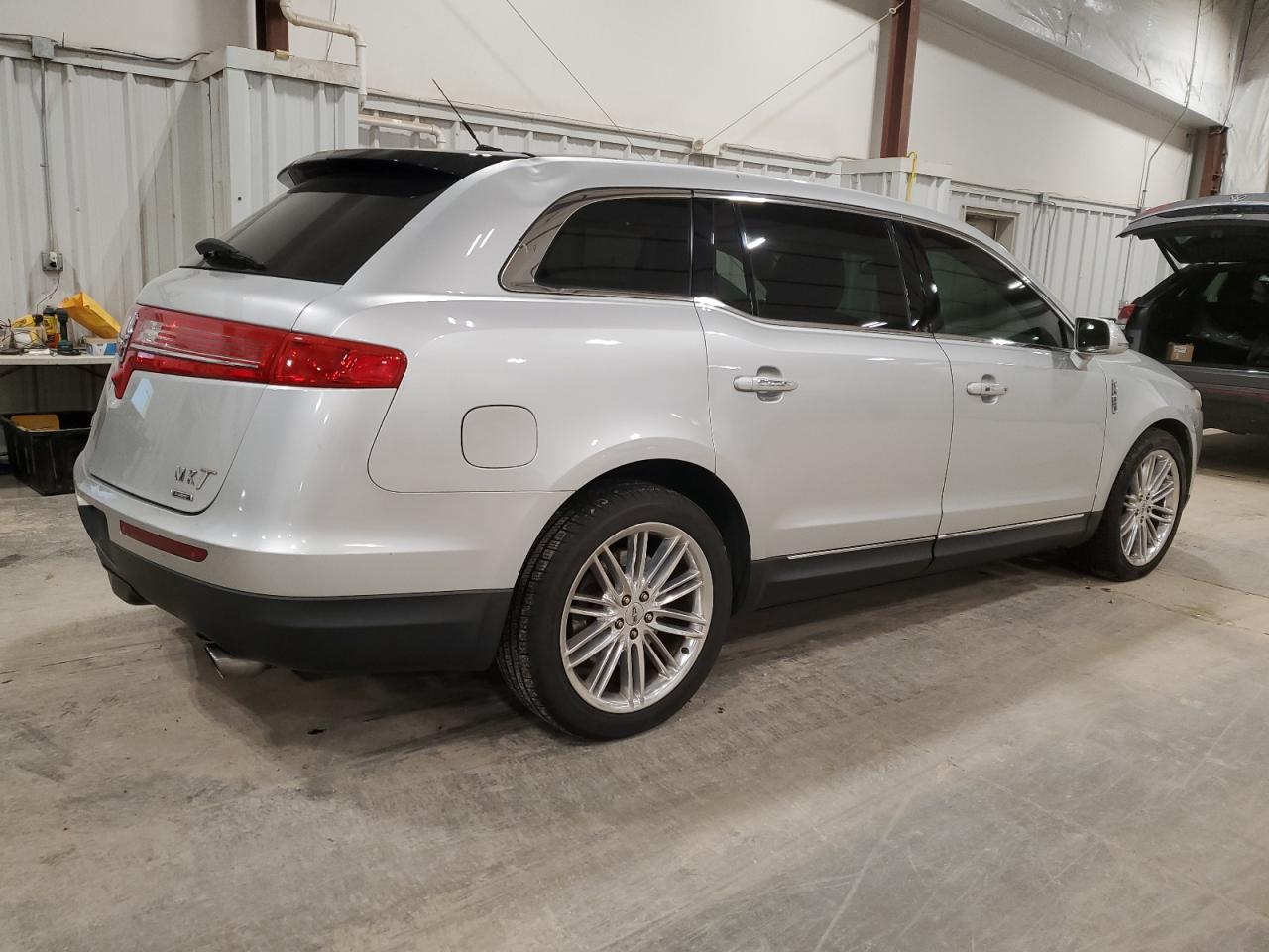 Lot #3049636217 2014 LINCOLN MKT