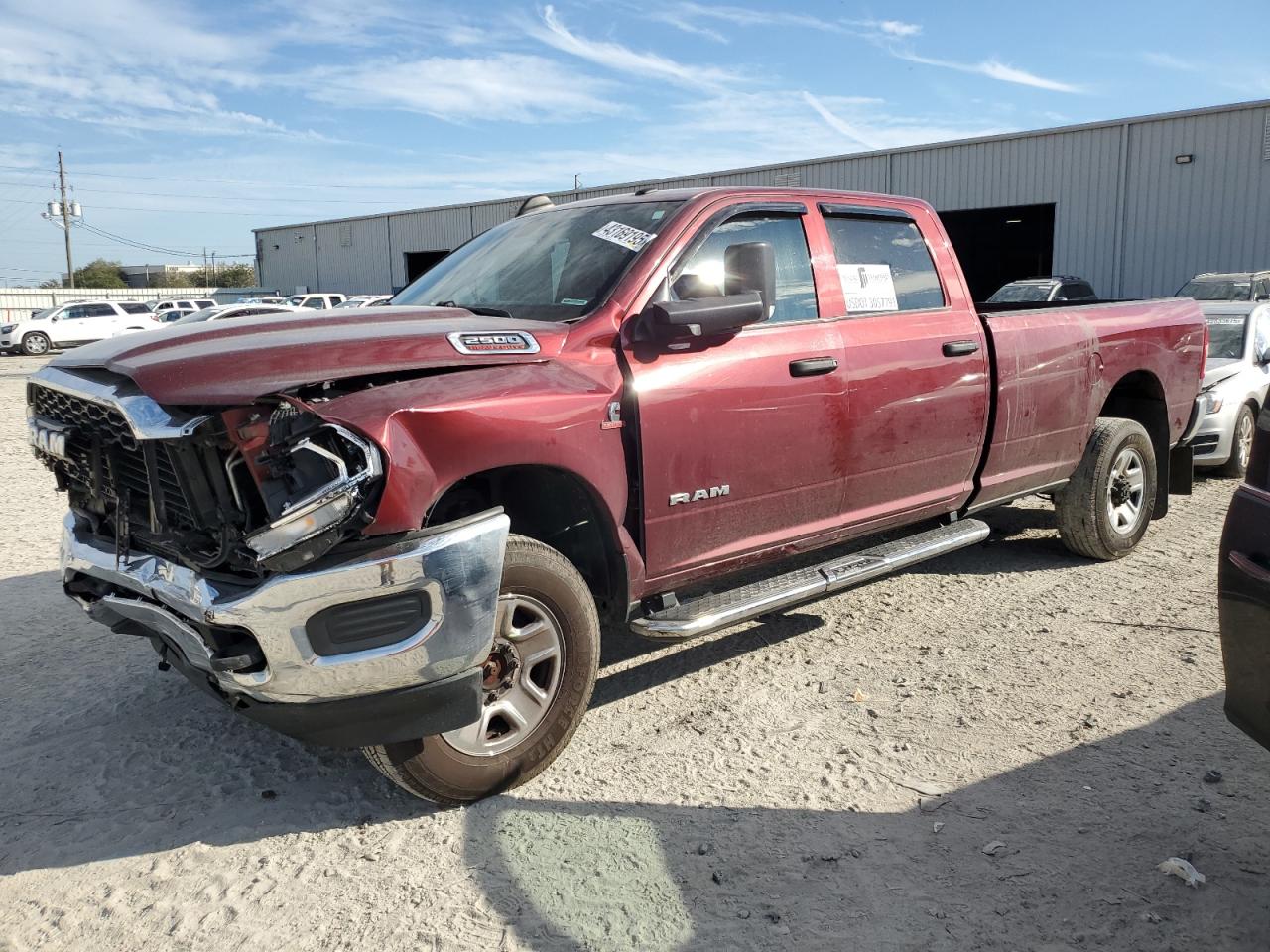 RAM 2500 TRADESMAN