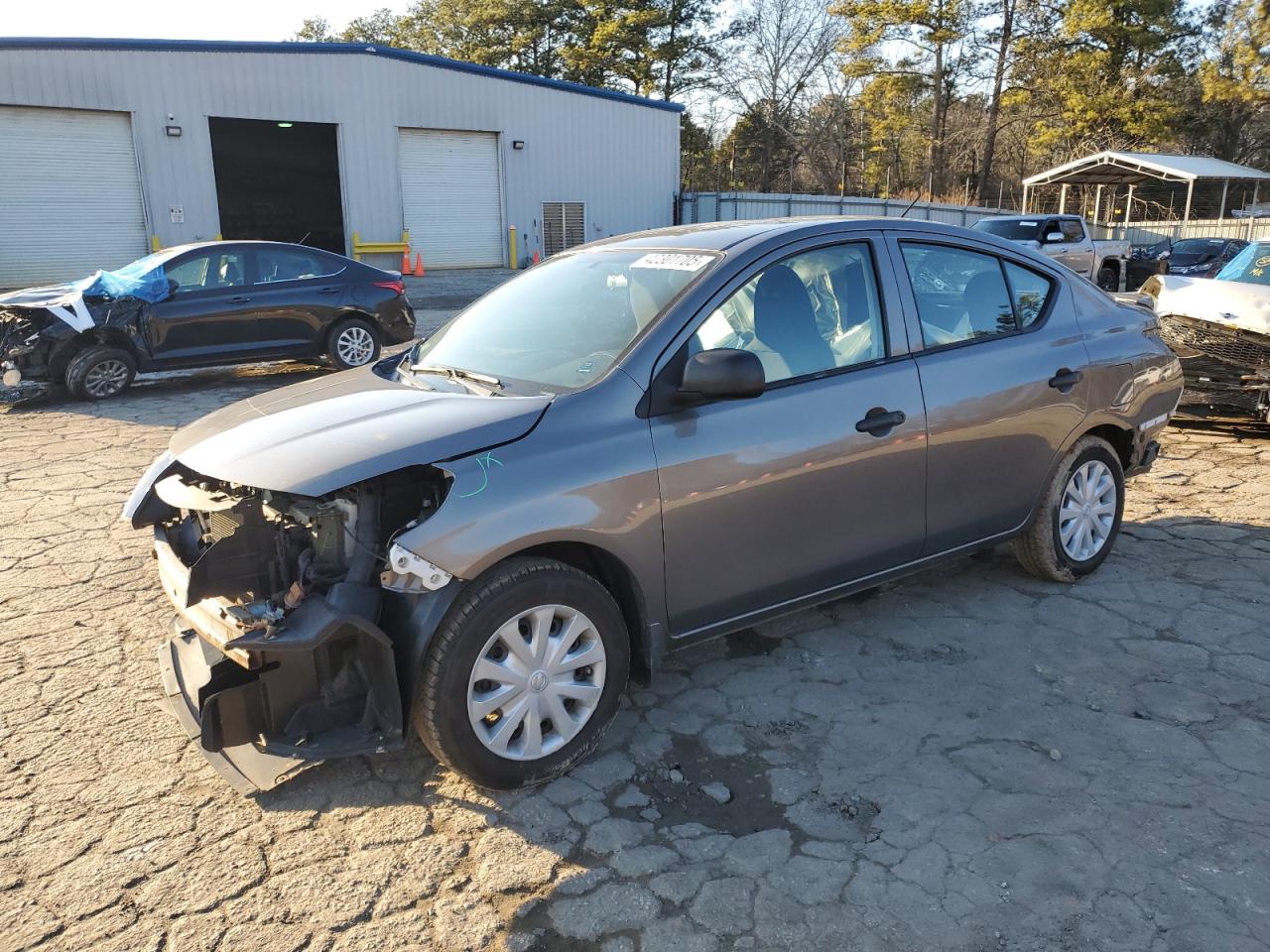  Salvage Nissan Versa