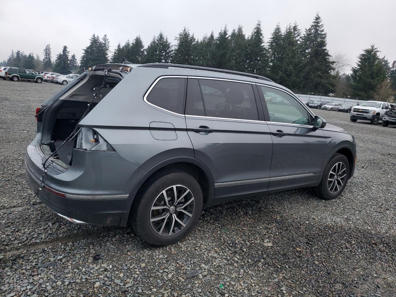 Lot #3048722775 2021 VOLKSWAGEN TIGUAN SE