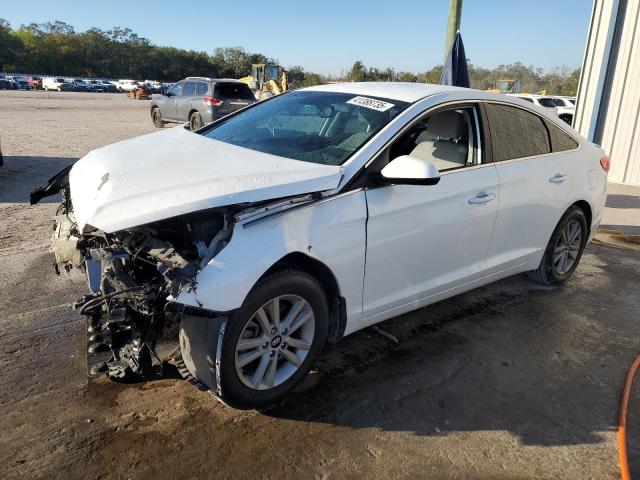 HYUNDAI SONATA SE 2015 white  gas 5NPE24AF8FH153554 photo #1