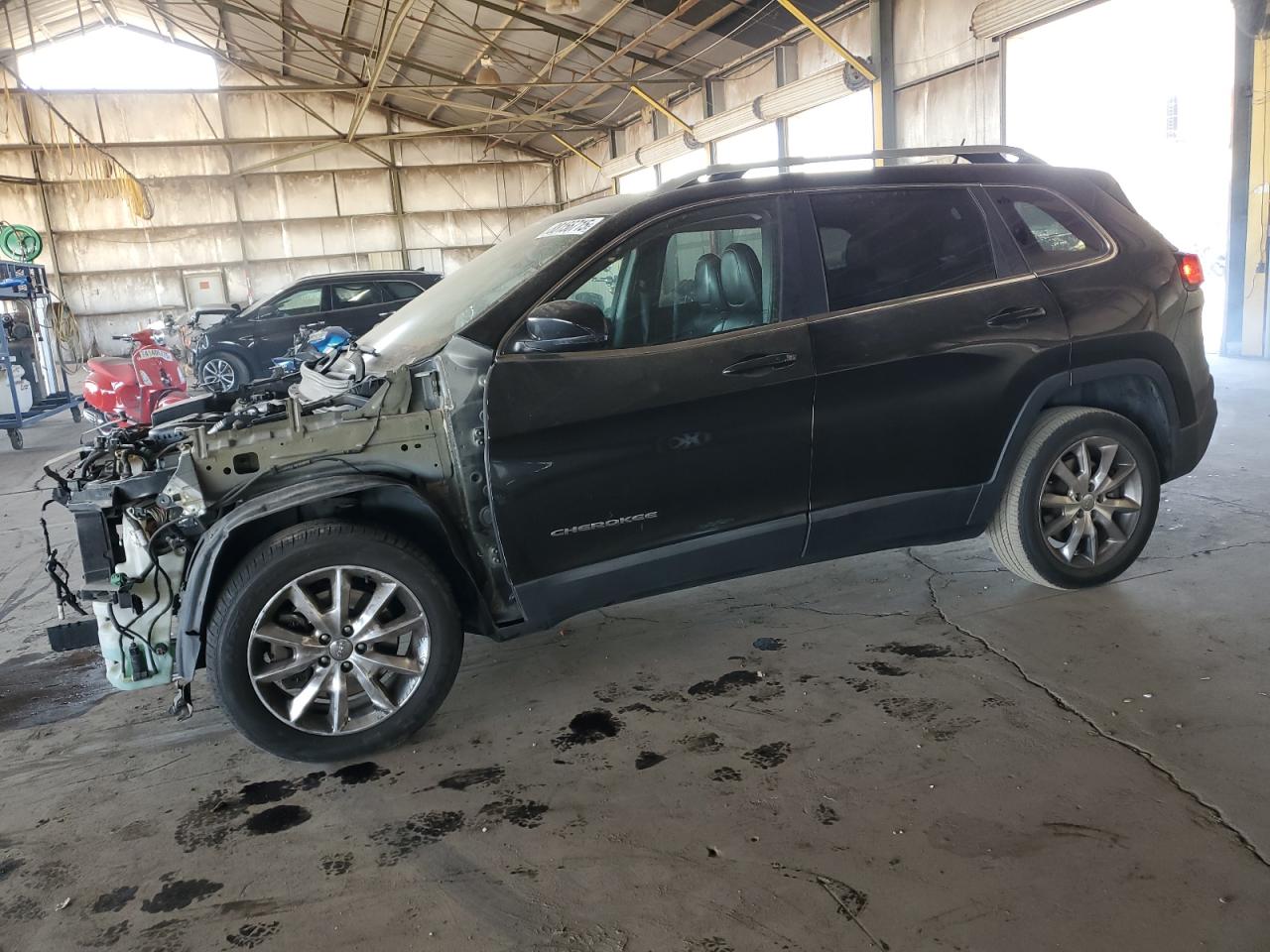  Salvage Jeep Grand Cherokee