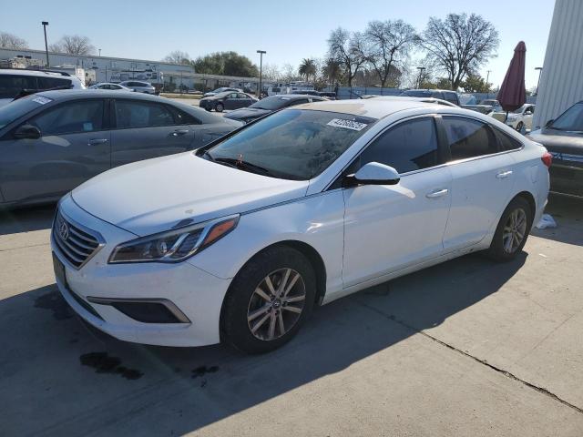 HYUNDAI SONATA SE 2017 white sedan 4d gas 5NPE24AF4HH560399 photo #1