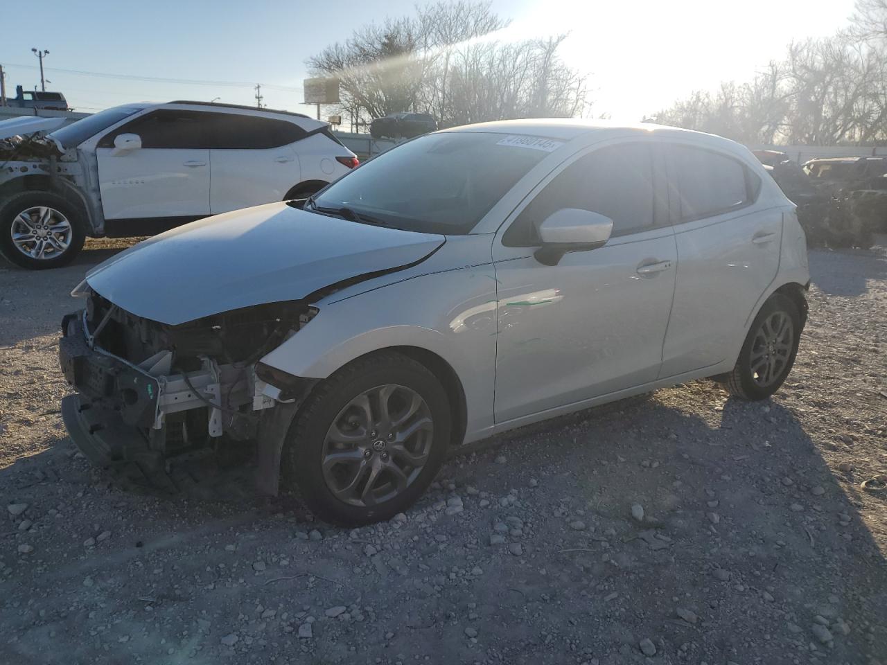  Salvage Toyota Yaris