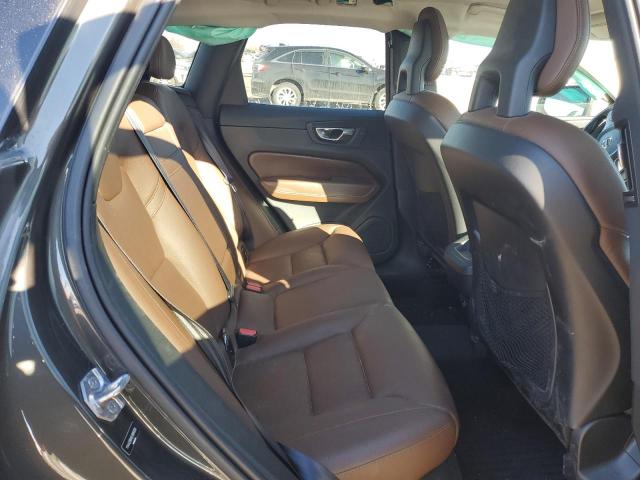 2018 VOLVO XC60 T6 MO - YV4A22RK8J1084656