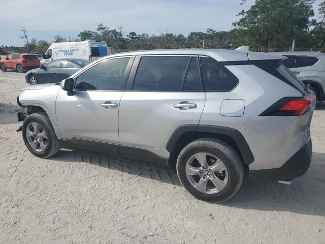 2025 TOYOTA RAV4 XLE JTMRWRFV5SJ064304