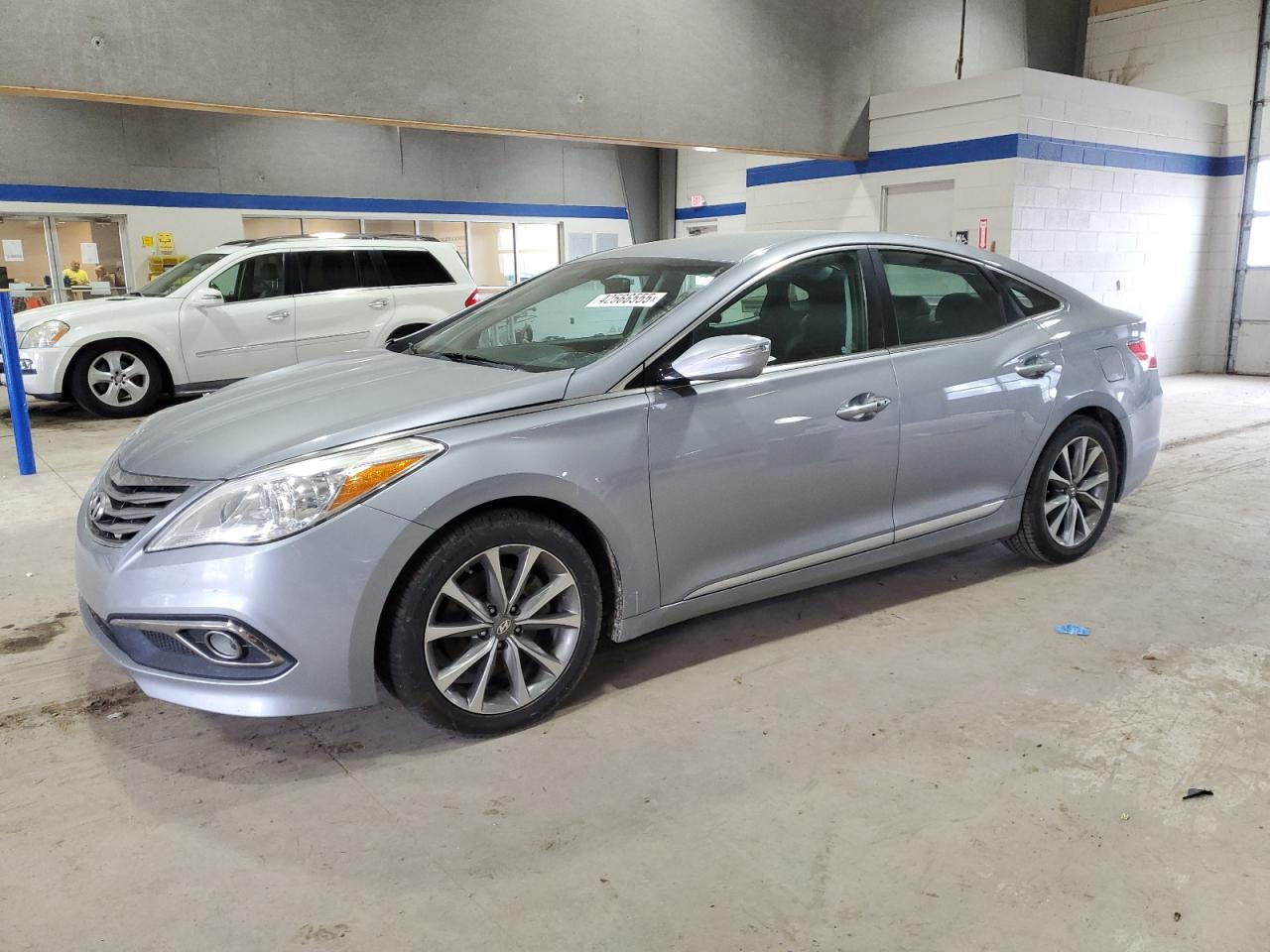KMHFG4JG1HA572527 HYUNDAI AZERA 2017