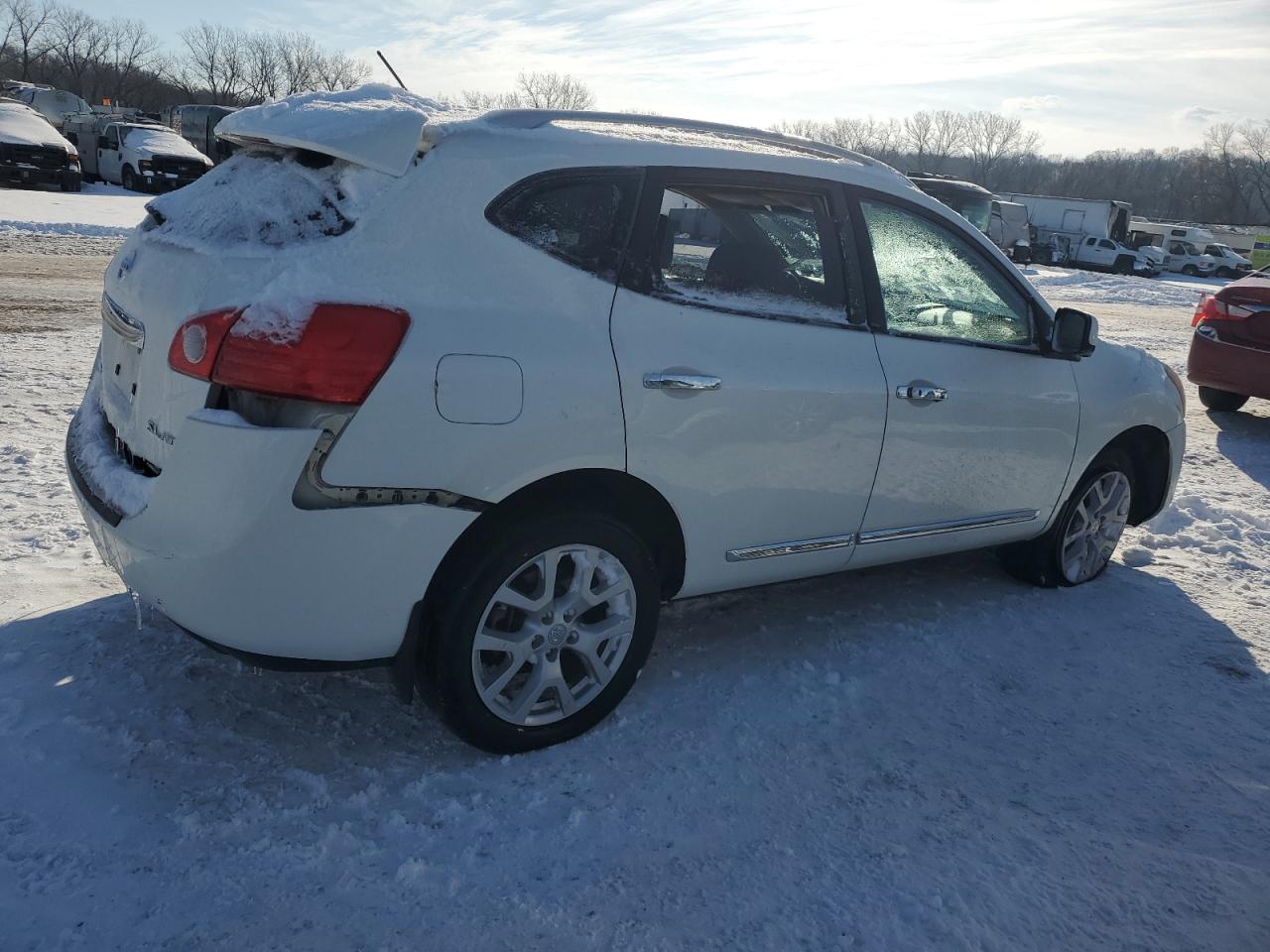 Nissan Rogue s 2012