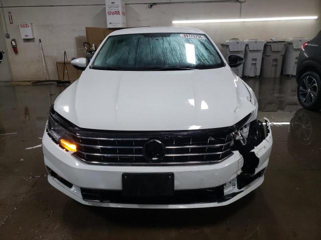 2016 VOLKSWAGEN PASSAT R-L - 1VWAT7A3XGC004625