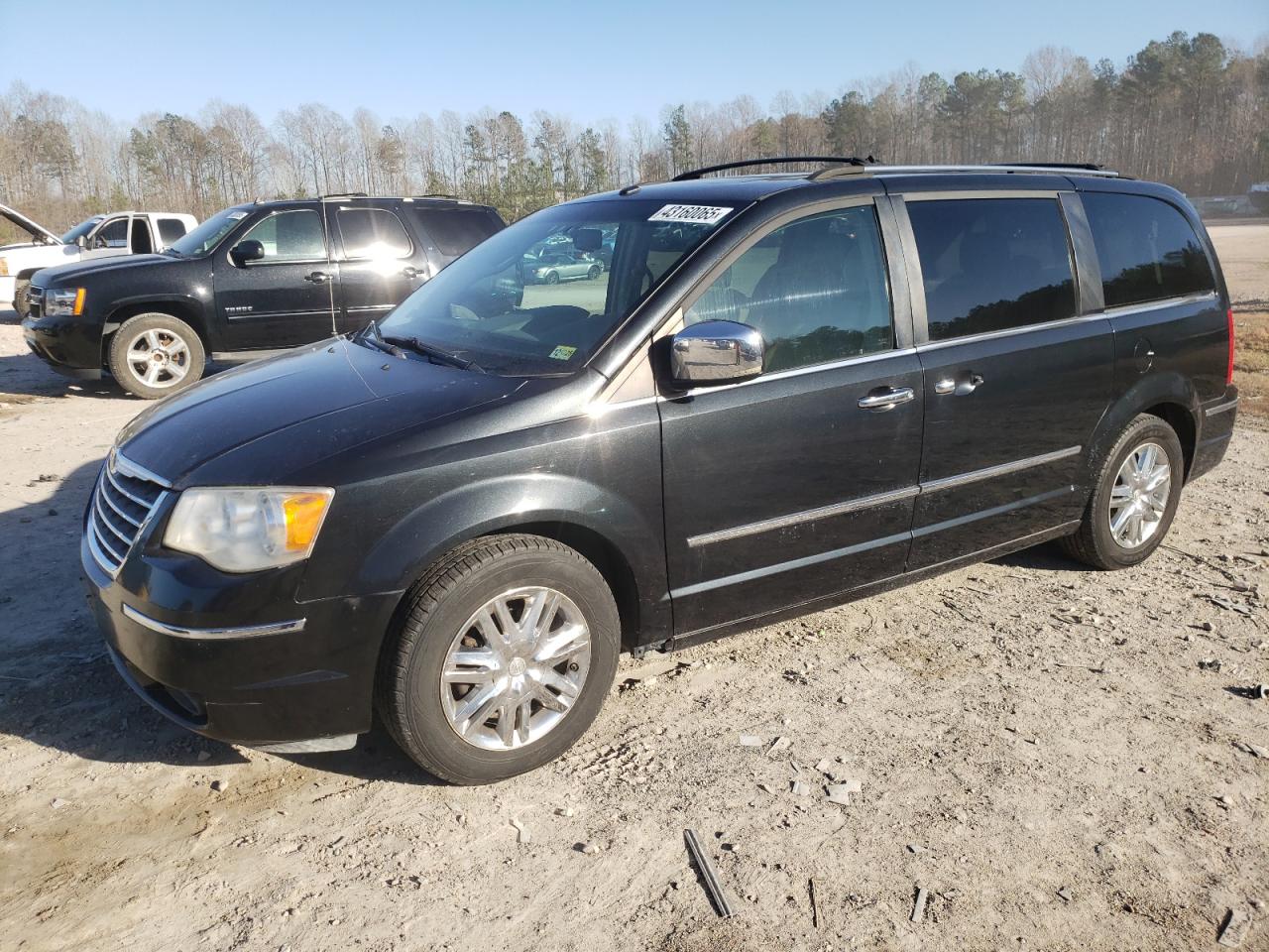  Salvage Chrysler Minivan