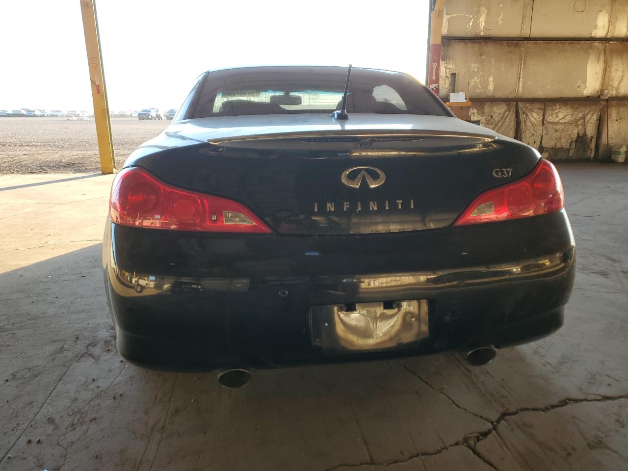 INFINITI G37 BASE