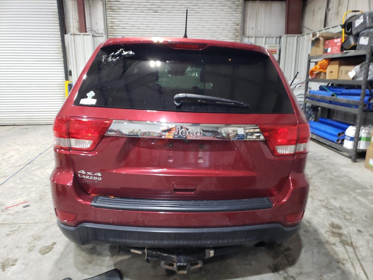 JEEP GRAND CHEROKEE LAREDO