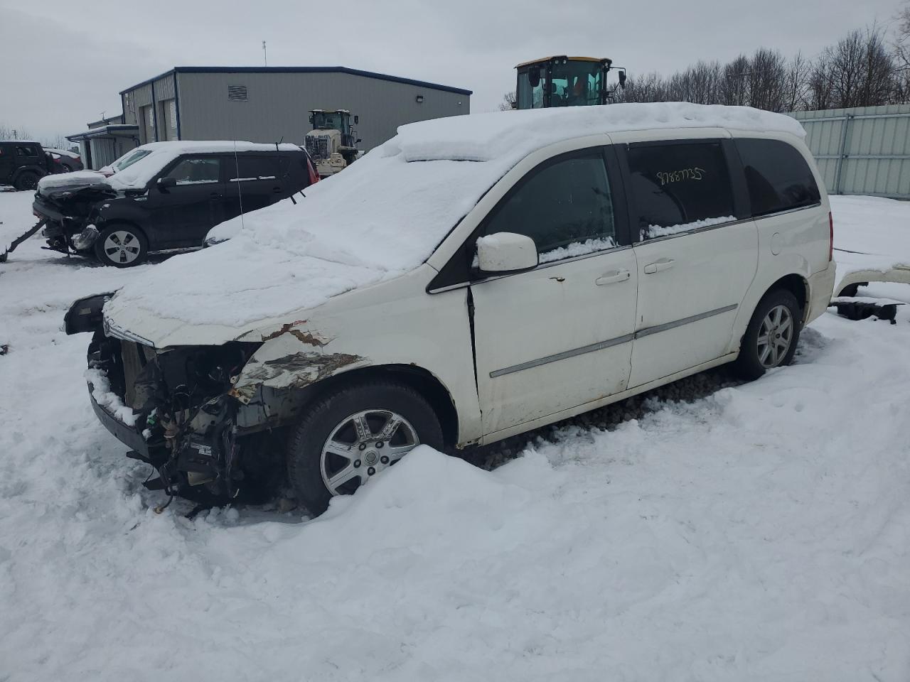  Salvage Chrysler Minivan