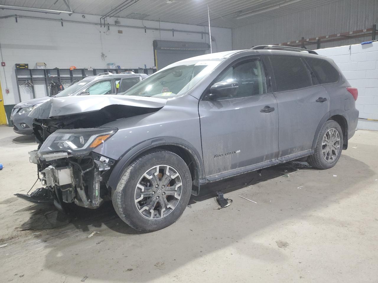 NISSAN PATHFINDER SL