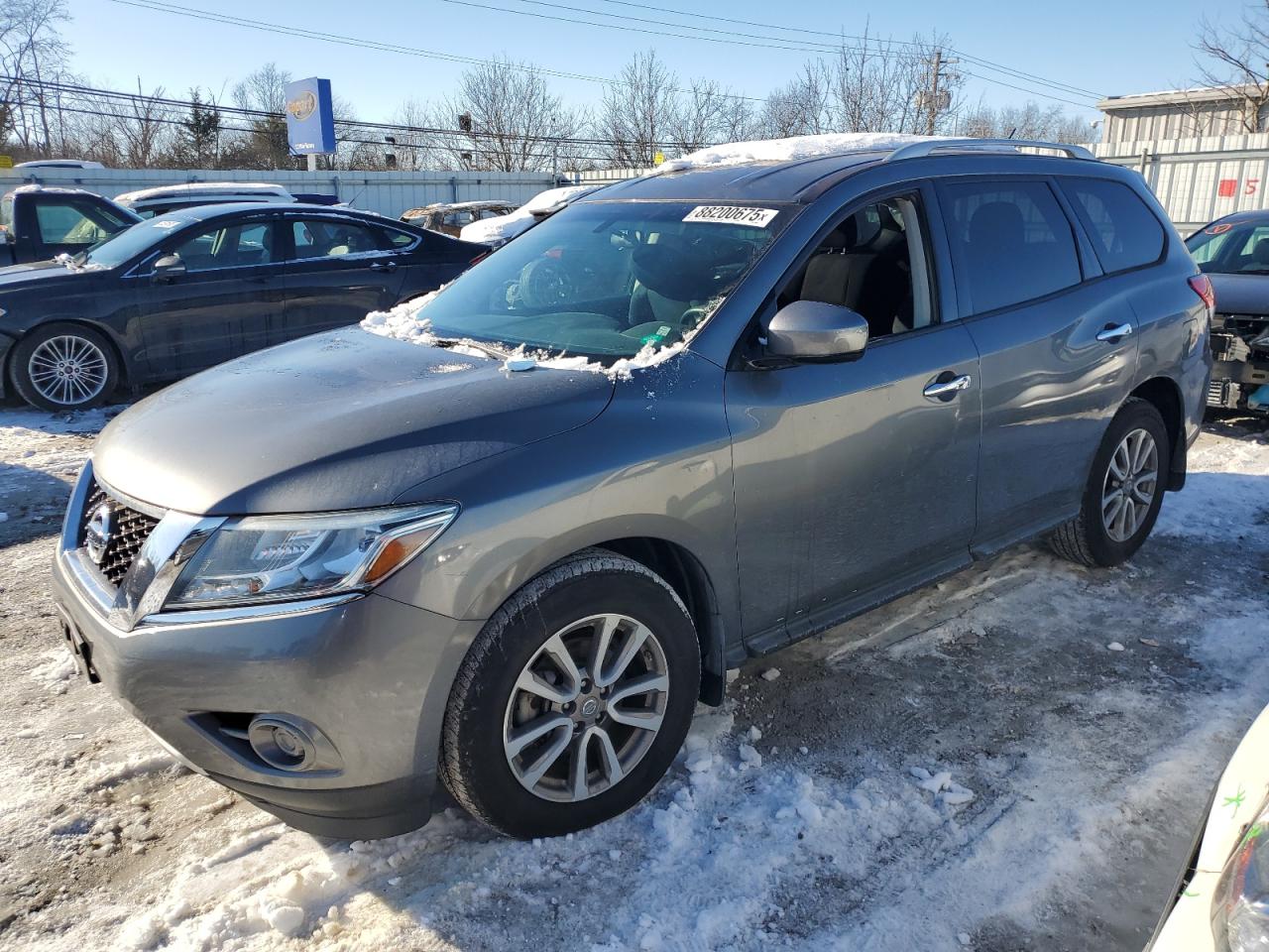  Salvage Nissan Pathfinder