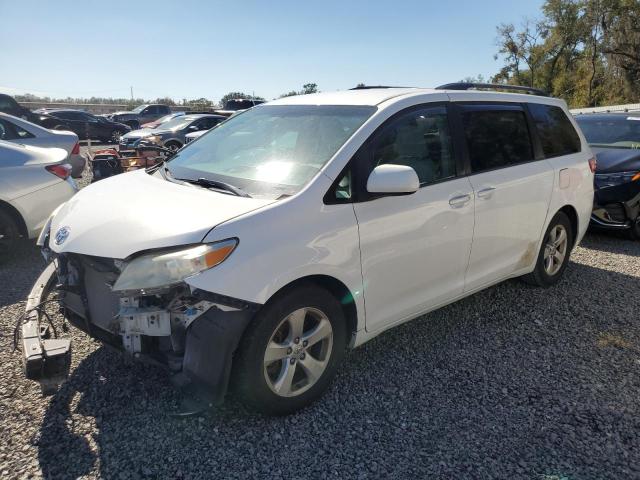 TOYOTA SIENNA LE 2015 white  gas 5TDKK3DC0FS573964 photo #1