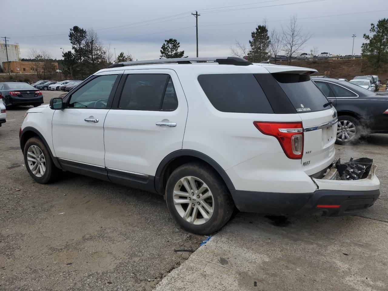 FORD EXPLORER XLT