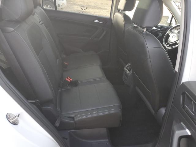 2018 VOLKSWAGEN TIGUAN SE - 3VV3B7AX8JM214679