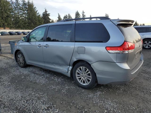 TOYOTA SIENNA XLE 2011 silver  gas 5TDYK3DC0BS150399 photo #3