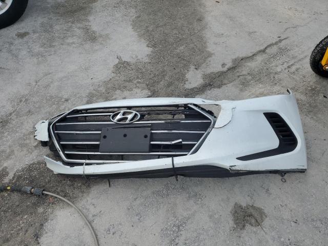 2018 HYUNDAI ELANTRA SE - 5NPD84LF3JH324579