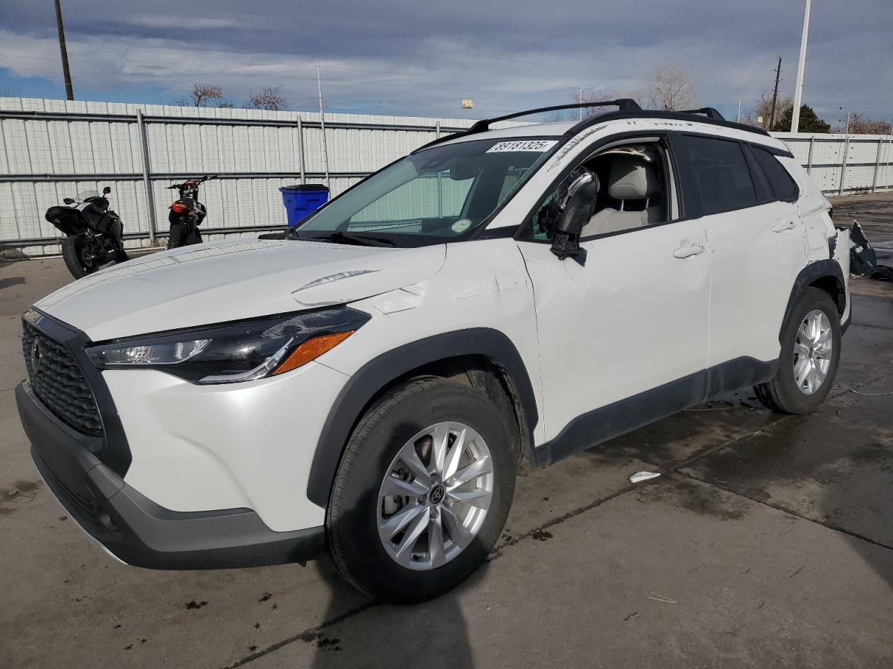 TOYOTA COROLLA CROSS LE