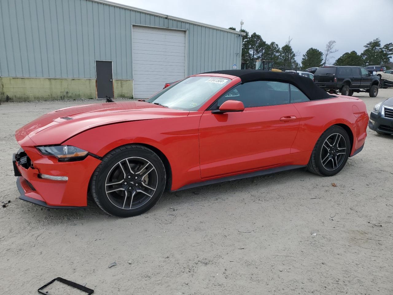FORD MUSTANG