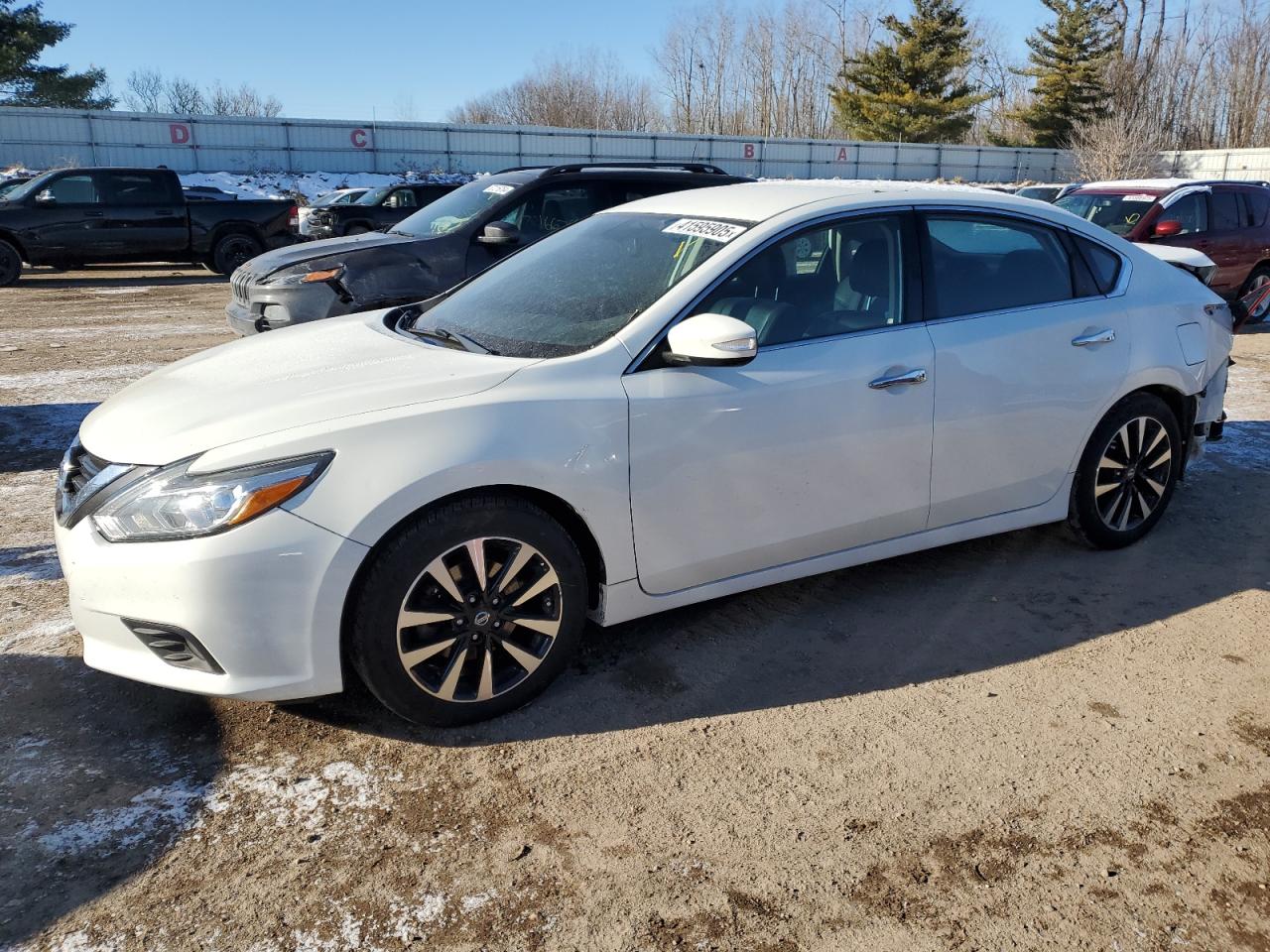  Salvage Nissan Altima