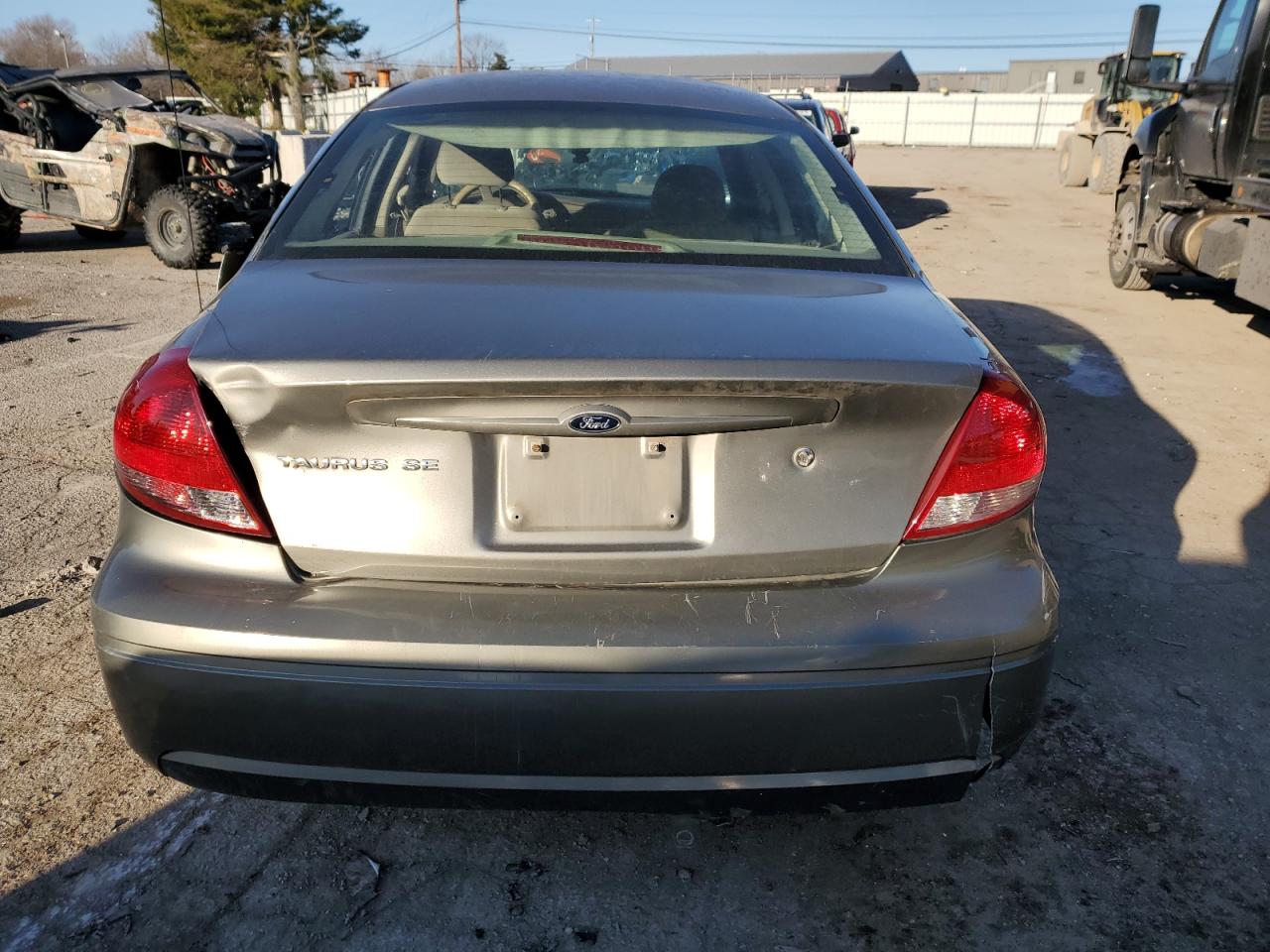 Lot #3266756361 2004 FORD TAURUS SE