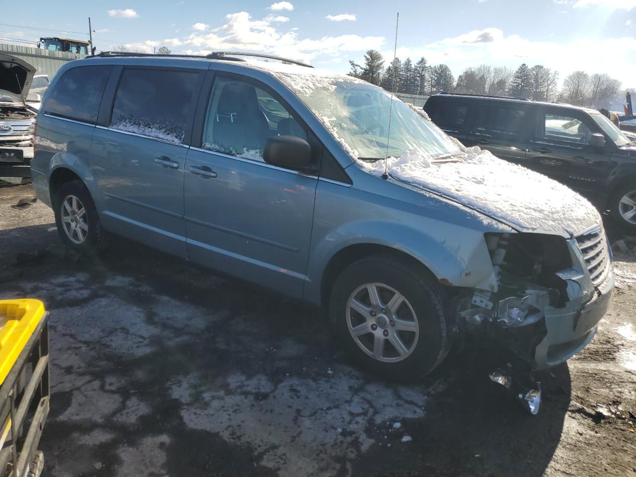 Lot #3050507151 2010 CHRYSLER TOWN & COU