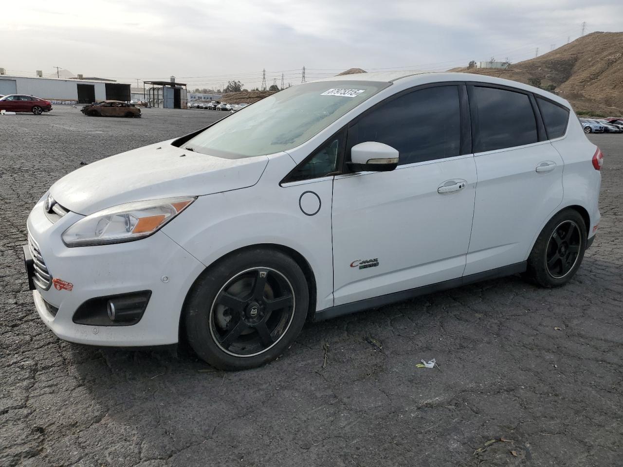 1FADP5FUXHL105701 FORD C-MAX TITA 2017
