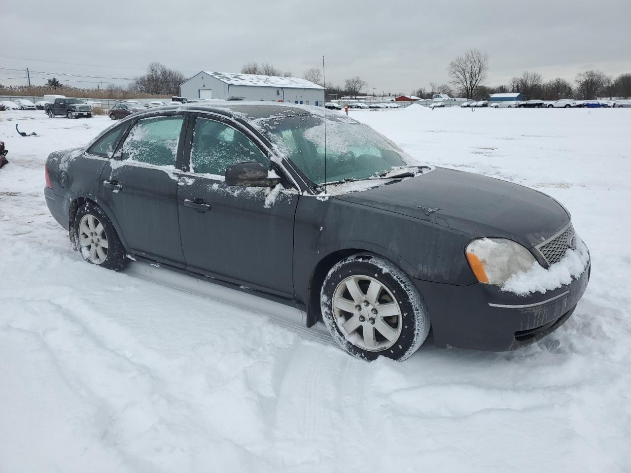 Lot #3052366607 2007 FORD FIVE HUNDR