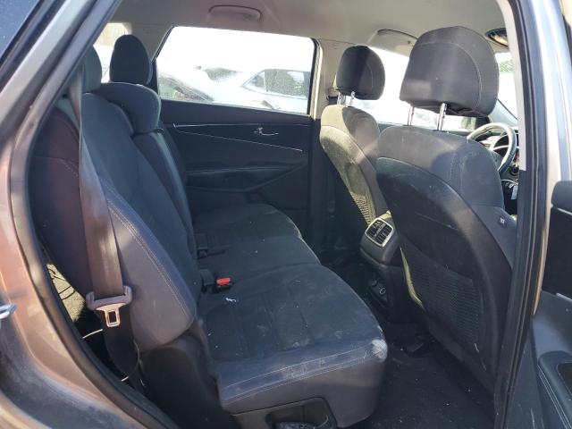 2017 KIA SORENTO LX - 5XYPG4A32HG279824