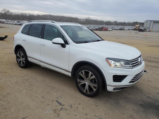 2017 VOLKSWAGEN TOUAREG WO WVGRF7BP8HD005035