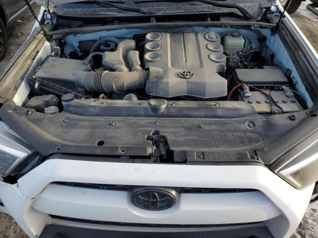 2019 TOYOTA 4RUNNER SR - JTEBU5JR8K5702284