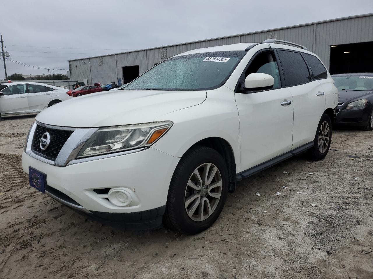  Salvage Nissan Pathfinder