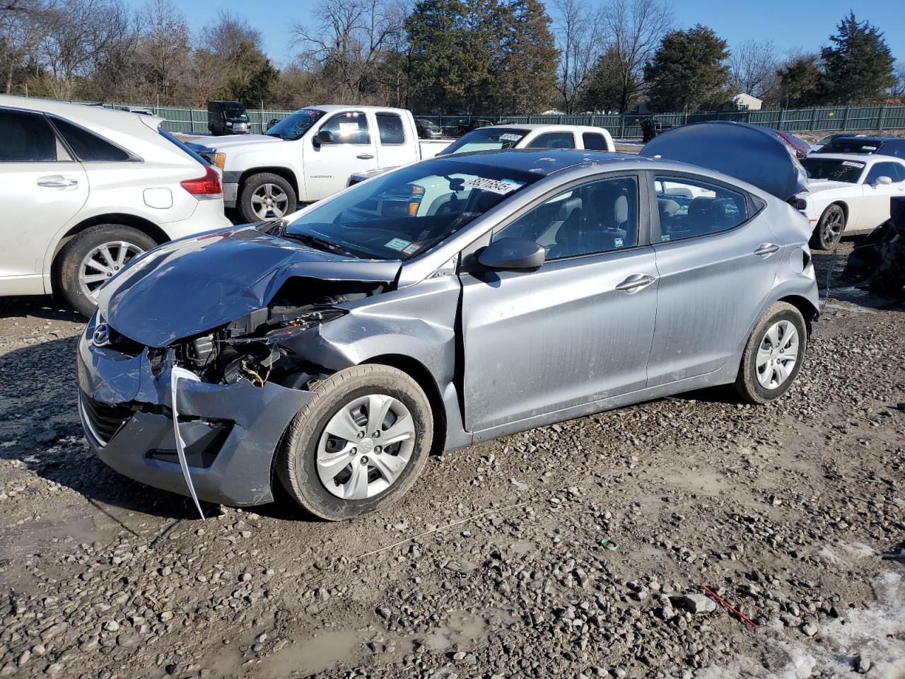 HYUNDAI ELANTRA SE