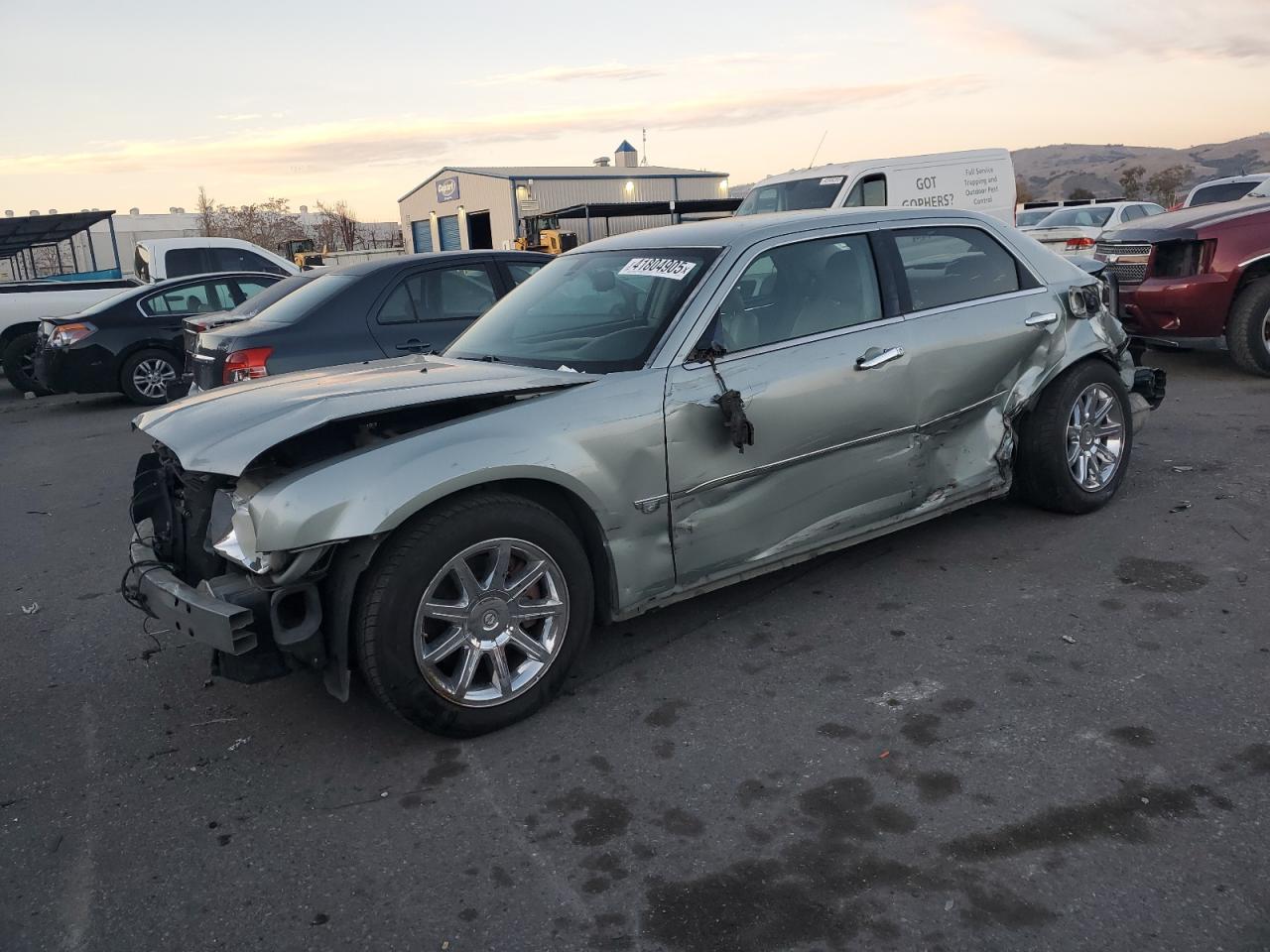  Salvage Chrysler 300